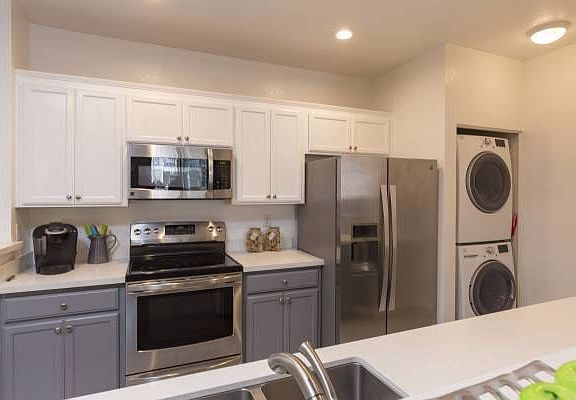 3rd image of 250 Santa Fe Ter APT 213