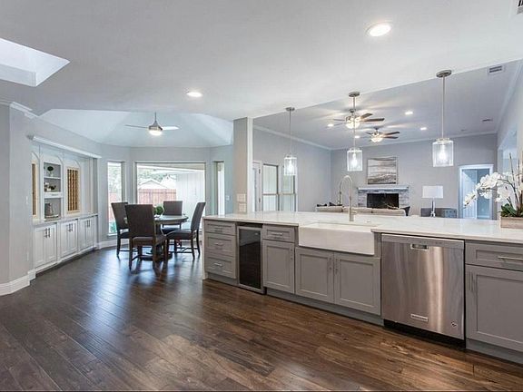 kitchen and kitchenette