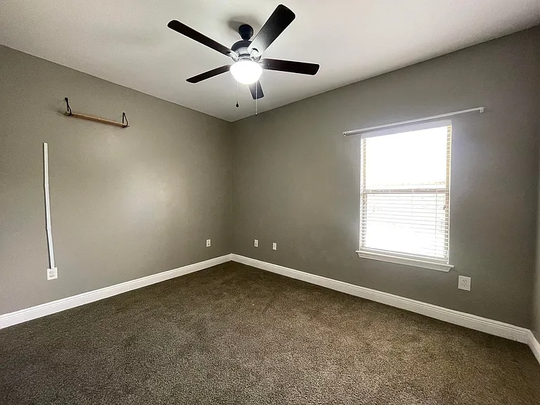 148 Crab Apple Ave — Photo 13