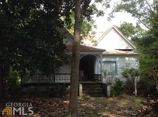 215 N Jeff Davis Dr, Fayetteville, GA 30214