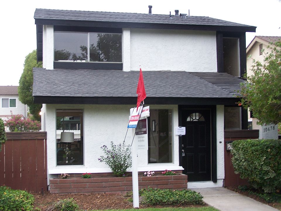 1st image of 10678 Porto Ct
