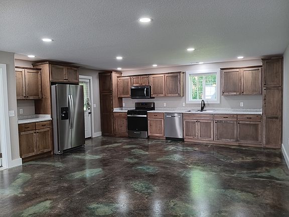 5th image of 105 Willow Bend Dr APT B
