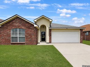 23861 Waterford Ct, Denham Springs, LA 70726
