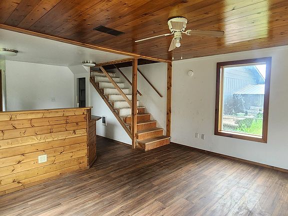 3rd image of 509 S Newport Ave