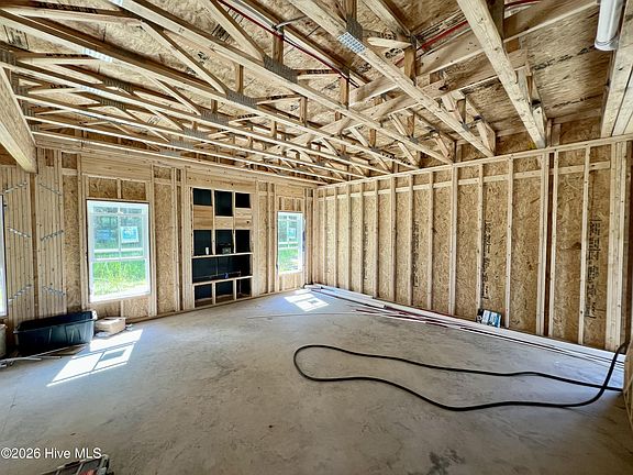 3rd image of 221 Pendergrass Drive
