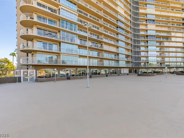 3111 Bel Air Dr Unit 206, Las Vegas, NV 89109