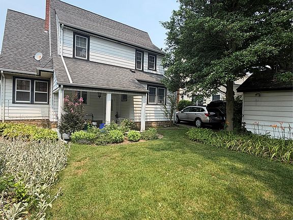 3rd image of 44 Muirfield Road