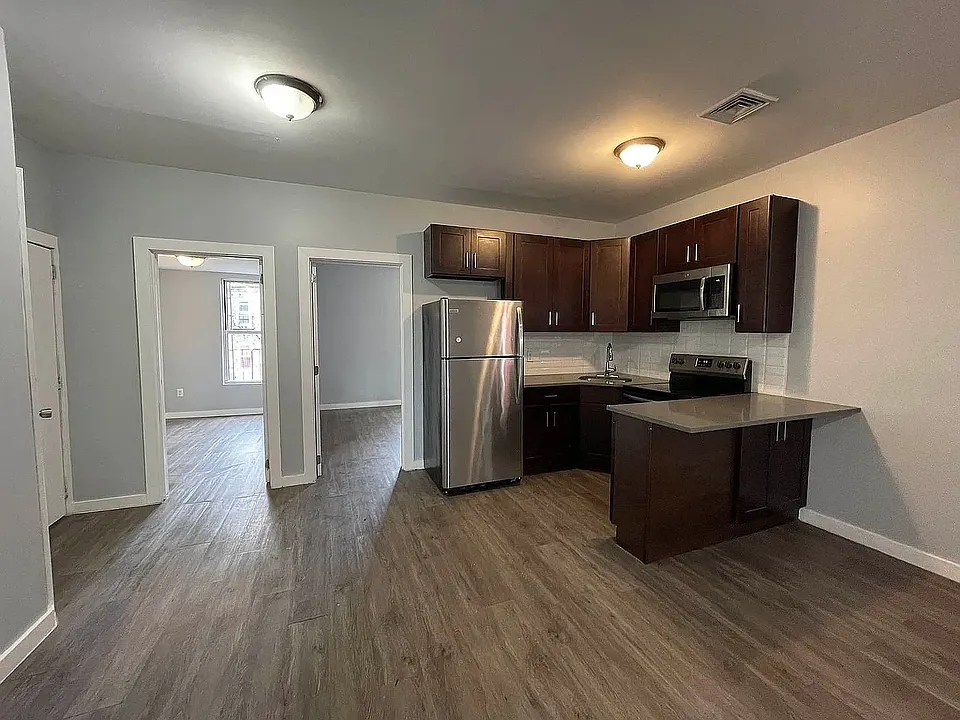 717 Prospect Ave #3