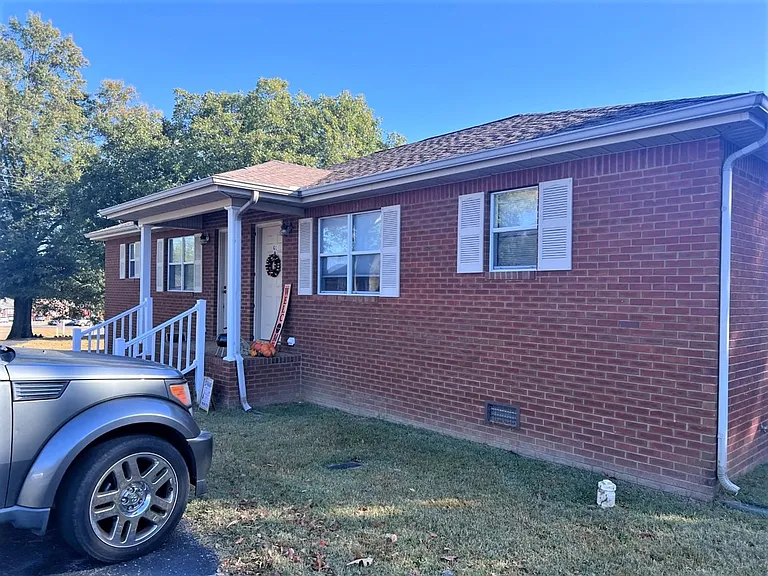 579 Baker Rd — Photo 1