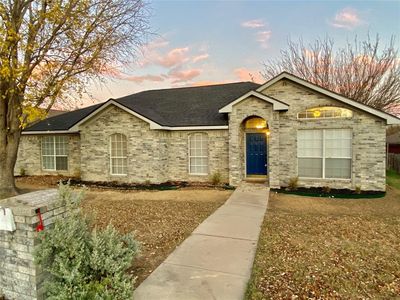 305 Deauville Dr, Fort Worth, TX, 76108