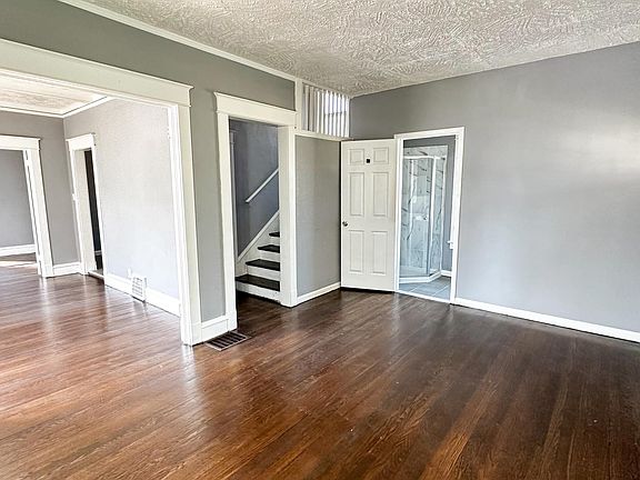 5th image of 5600 Garfield Ave