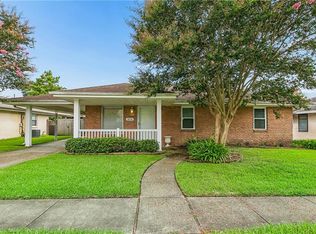 404 W Prosper St, Chalmette, LA 70043