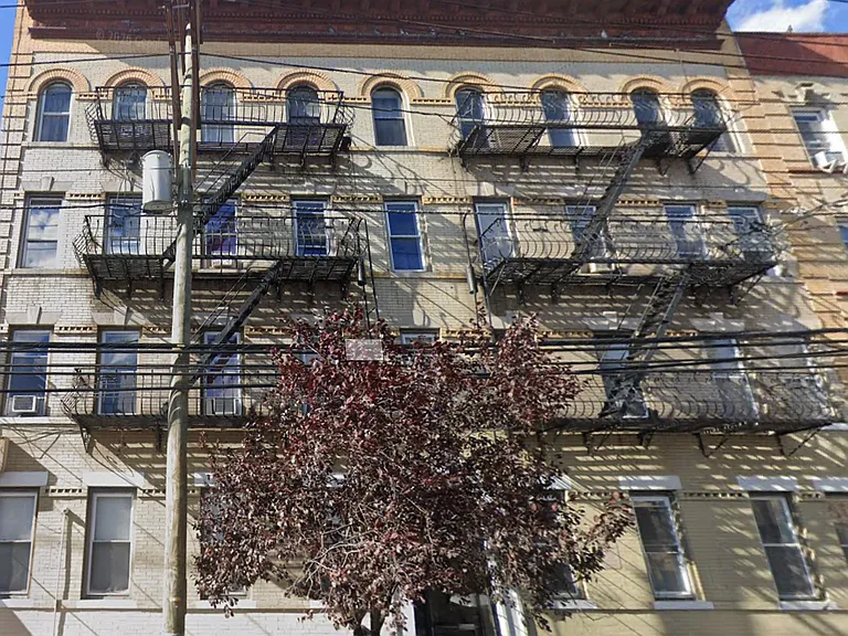 5111-5113 Palisade Ave #A11 — Photo 1