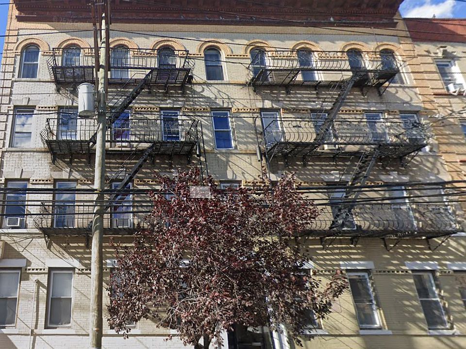 1st image of 5111-5113 Palisade Ave #A11