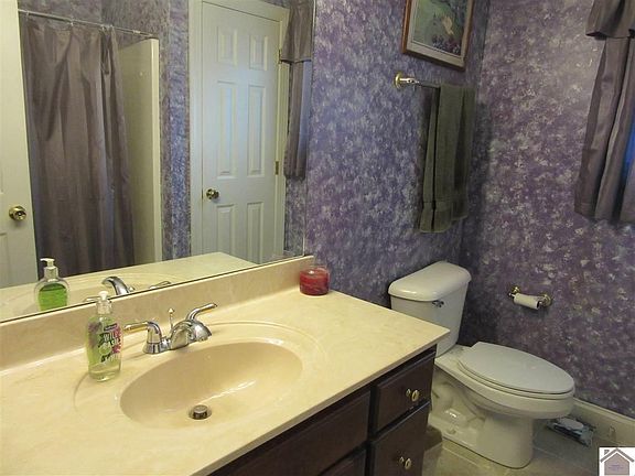 4th image of 145 Summerlin Dr
