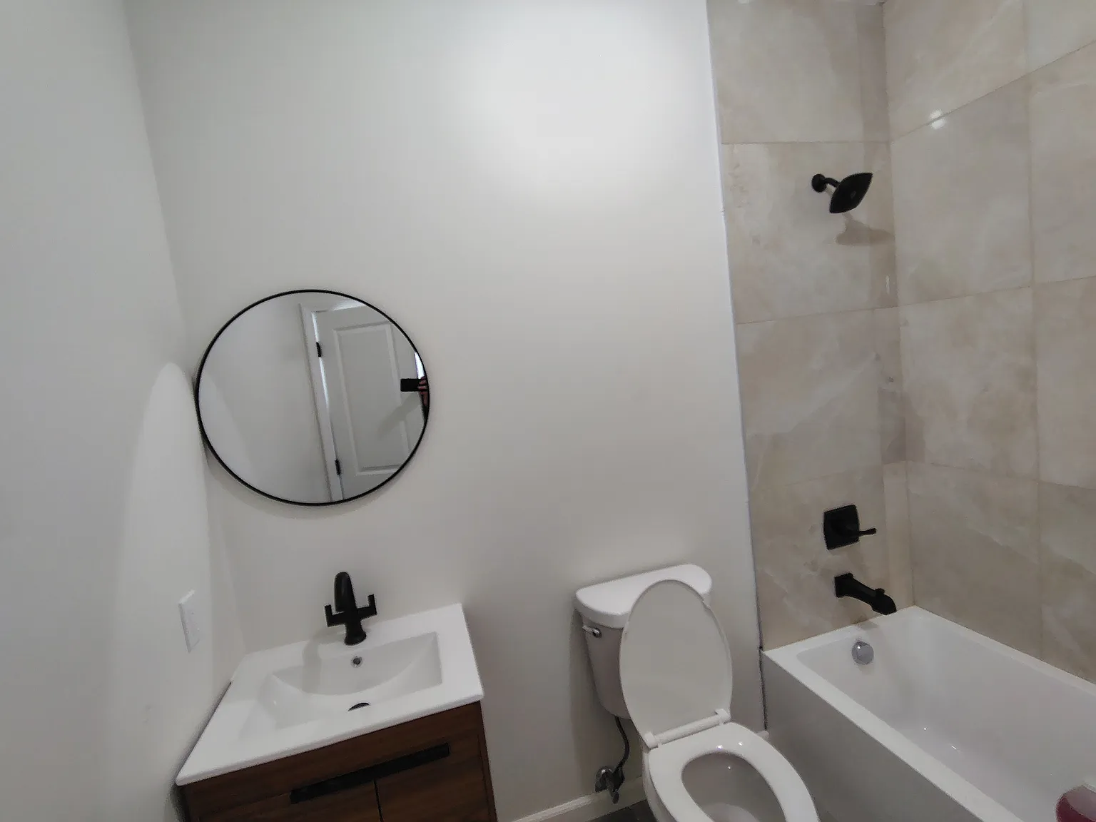 2 bed, $1,395 — Photo 1