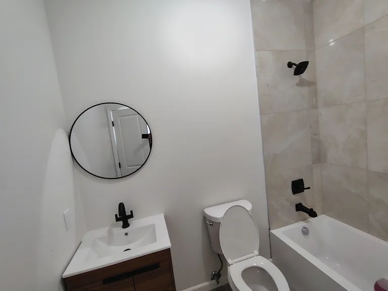 77 N Main St #3 — Photo 1