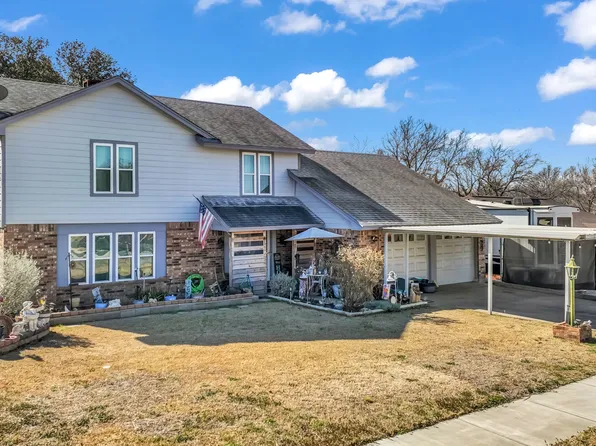 5808 Bunker Blvd, Watauga, TX 76148