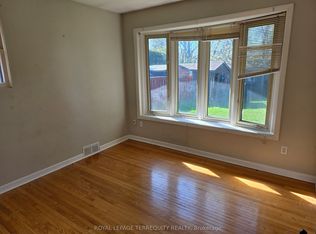 319 Hillcroft St, Oshawa, ON L1G 2M1