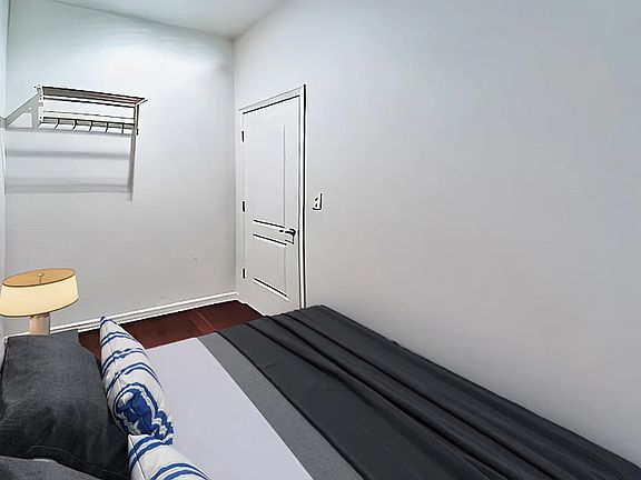 5th image of 189 Hester St APT 3