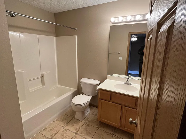 425 Cedar Pl — Photo 5