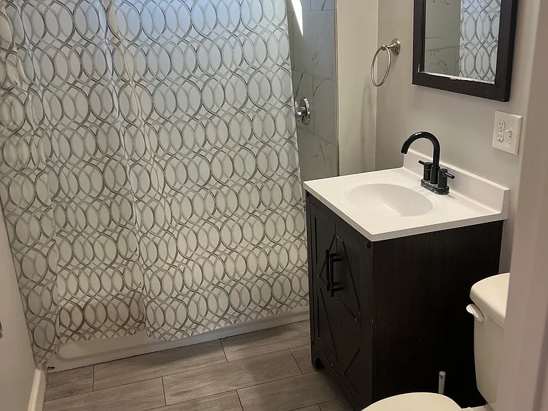 920 Crescent St #3 — Photo 6