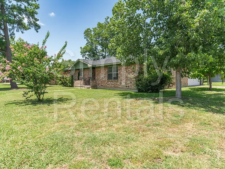 3500 Nashville Ave — Photo 3
