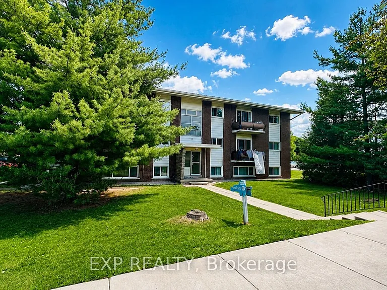 428 Barrie Pl #2 — Photo 2