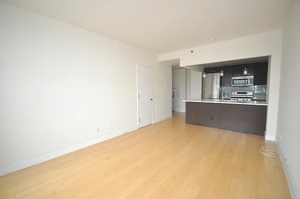 Rented by Corcoran | media 27