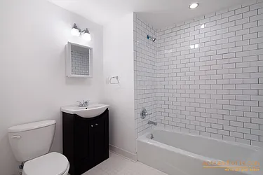 Rented by aptsandlofts.com