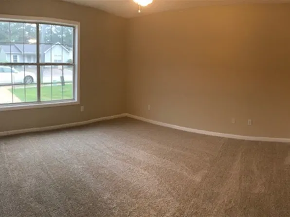1954 Panda Ct, Auburn, AL 36832