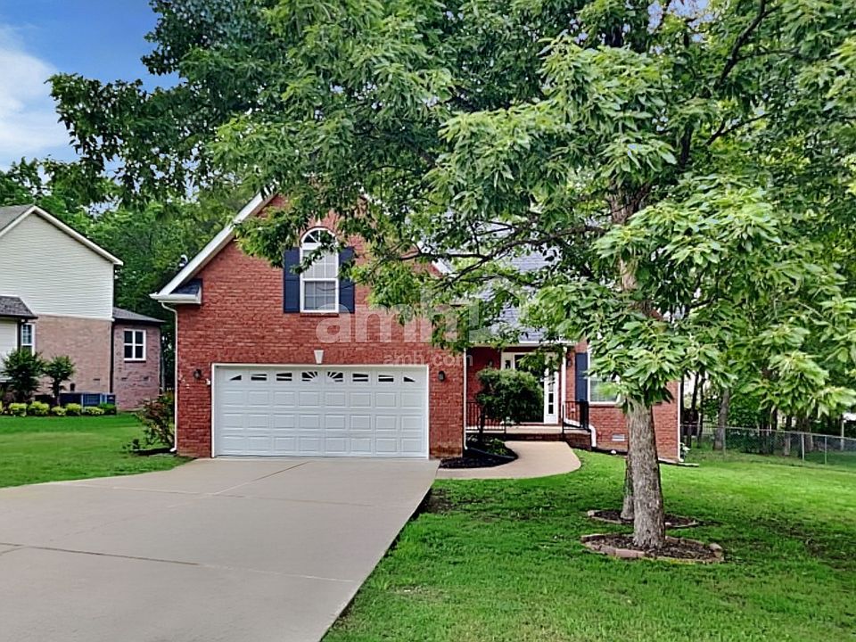 1st image of 302 Alexis Dr