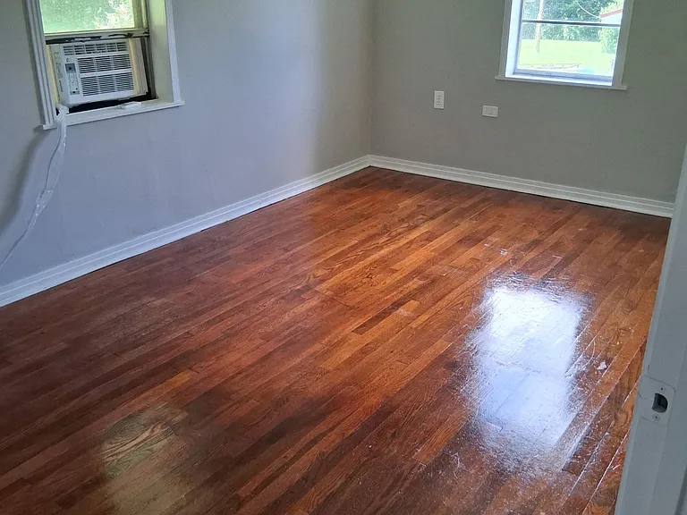 205 W Crestview Dr — Photo 13