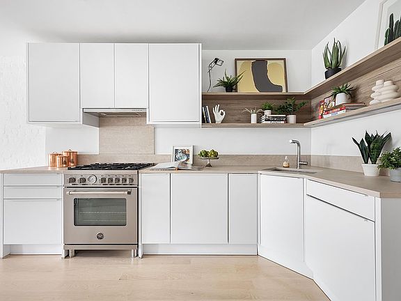 2nd image of 572 Saint Marks Ave Floor 3