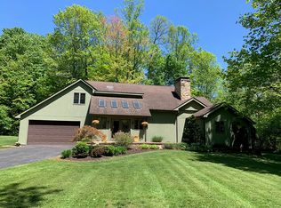 797 Enterprise Rd, Grove City, PA 16127