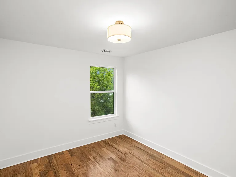 656 Chambers St #120 — Photo 6