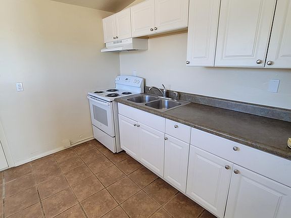 2nd image of 1045 E Court Ave