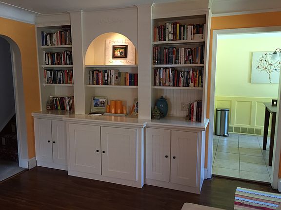 Custom built-in bookshelf