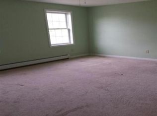 376 E River St, Orange, MA 01364