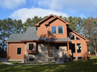 3719 Bonter Ct, Cheboygan, MI 49721