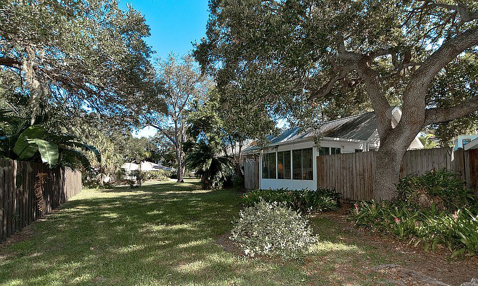 1st image of 3804 Camino Real