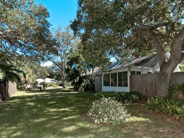 3804 Camino Real, Sarasota, FL 34239