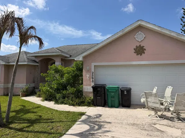 2590 SE South Blackwell Drive, Port St Lucie, FL 34952
