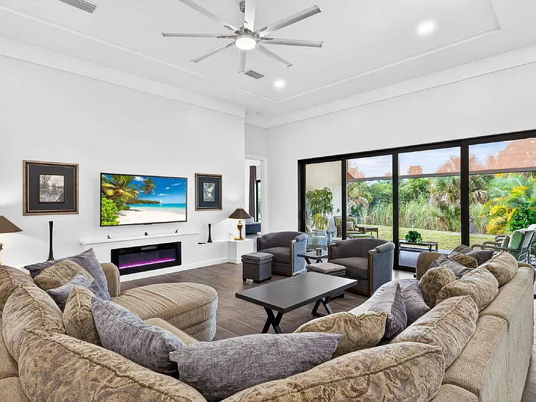 12289 Alamansa Ln — Photo 10