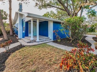 330 Pineapple St, Tarpon Springs, FL 34689