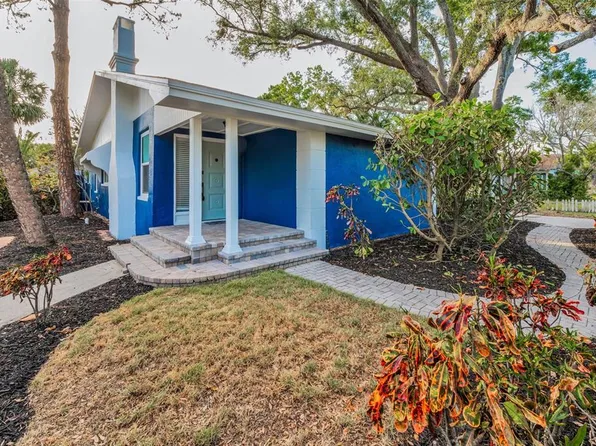 330 Pineapple St, Tarpon Springs, FL 34689