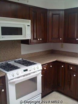 2nd image of 6529 Braddock Rd