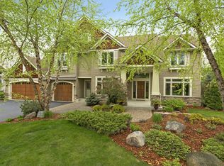 17100 Acorn Rdg, Eden Prairie, MN 55347