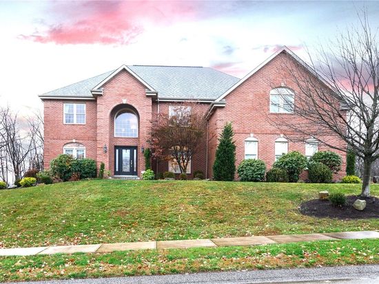 239 Erin Dr, Cranberry Township, PA 16066