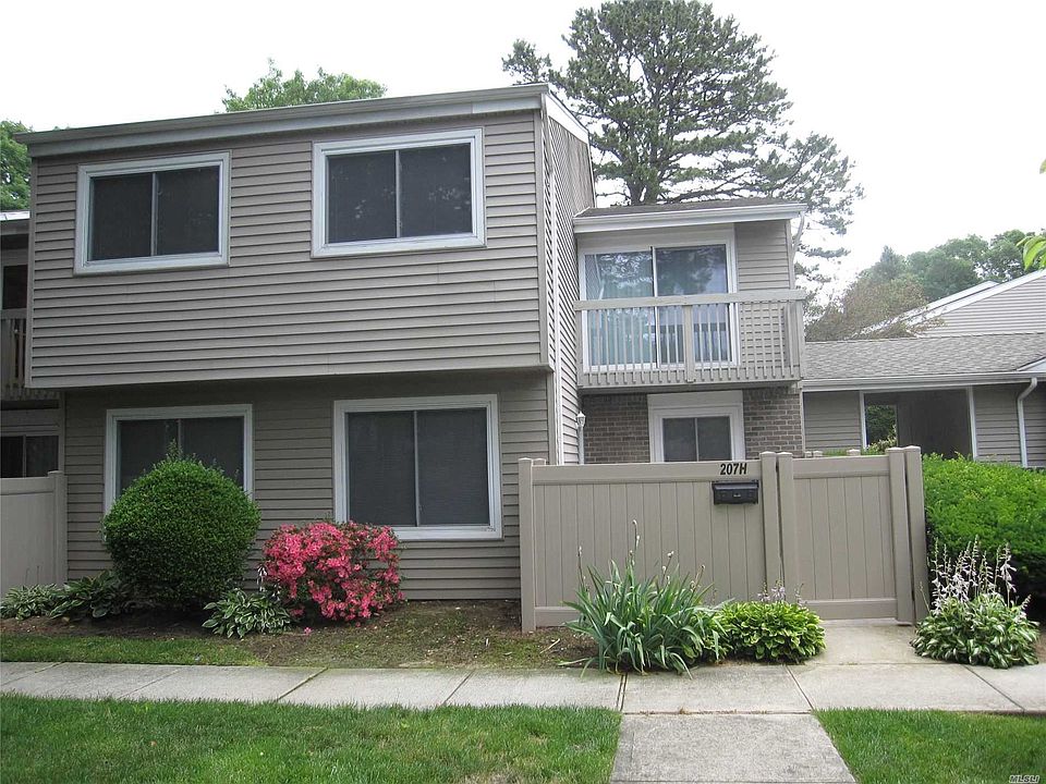 1st image of 207 H Springmeadow Dr #H